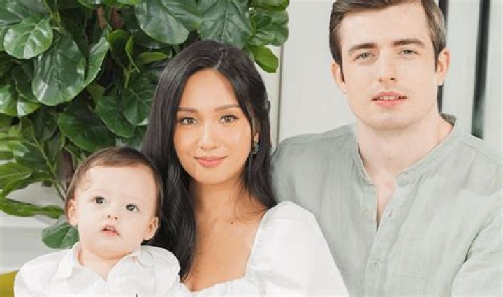 What Is Roxanne Barcelo Husband Nationality? Kids And Net worth