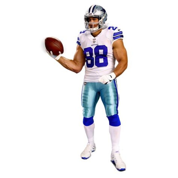 Who Are Gavin Escobar Parents, Harry And Erin Escobar? Dallas Cowboys Tight end Net Worth At Death