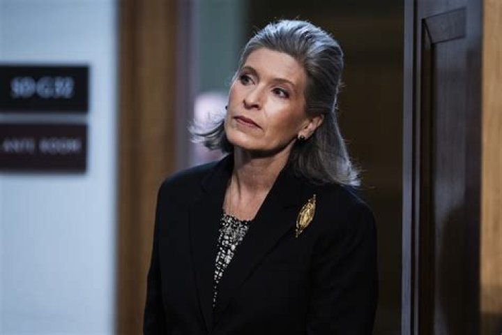 Why Does Joni Ernst Wear A Wig, Does She Have Cancer? Hair And Hairstyle Of The US Senate Discussed